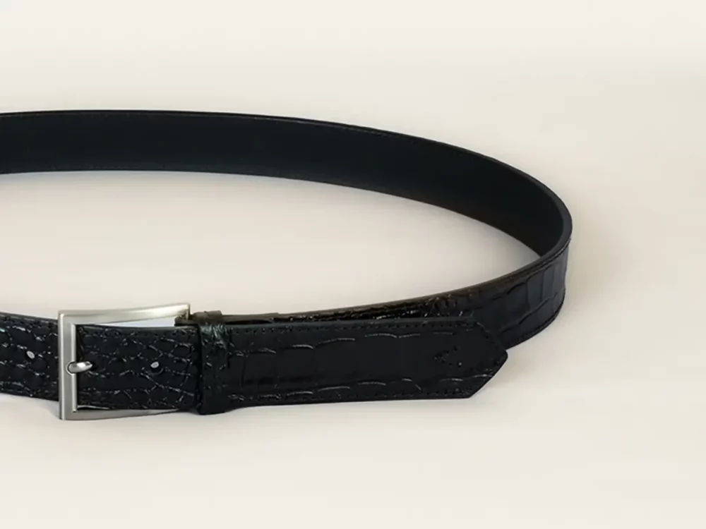 ceinture, ceinture cuir, cuir noir, indomptable, cuir de vachette, ceinture en cuir noire, aparté, artisan créateur, cuir crocodile